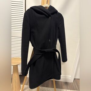 WILFRED ARITZIA Black wool coat with belt